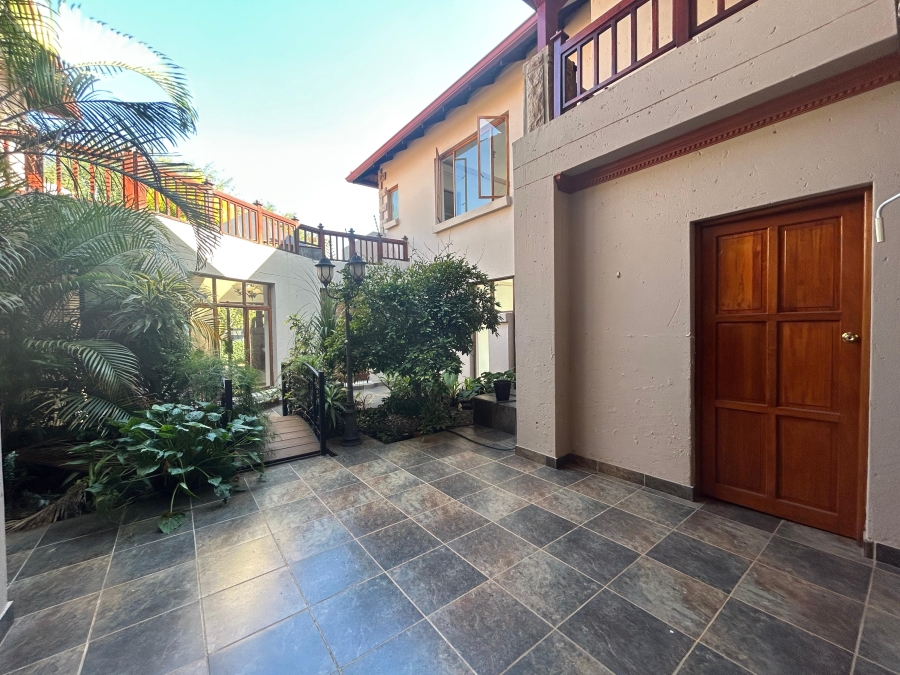 5 Bedroom Property for Sale in Birdwood Estate North West